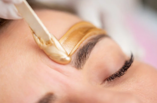 Épilation Sourcils